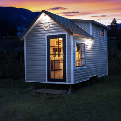 saly-karavan-tiny-house-1-scaled-min